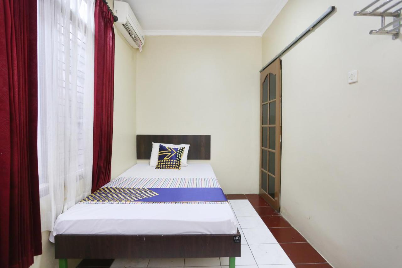Spot On 2358 Aster Homestay Melati Eksteriør bilde